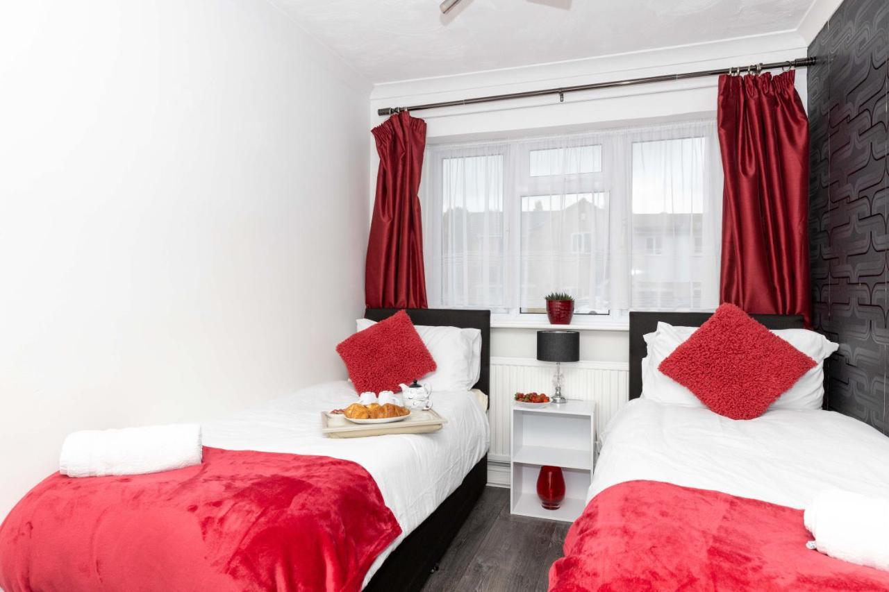 Capri 13 Sa - 3 Bedroom House Close To Loughborough University, Ev Car Facilities, Free Parking, Free Wifi - Ask For Contractor Rates! Exterior foto